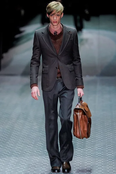 Look 35